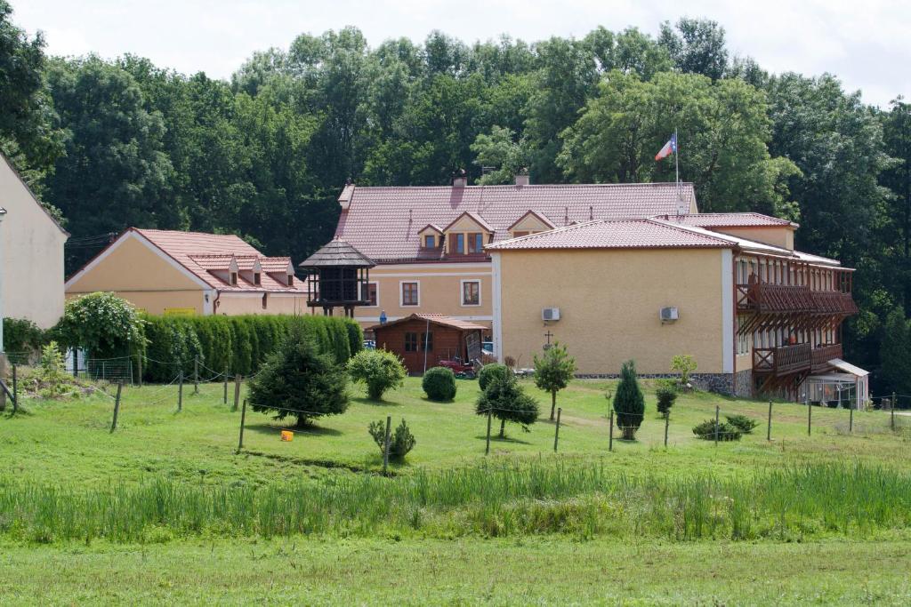 Hotel Resort Stein Cheb Exterior foto